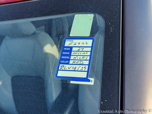 2024 Nissan Kicks SR