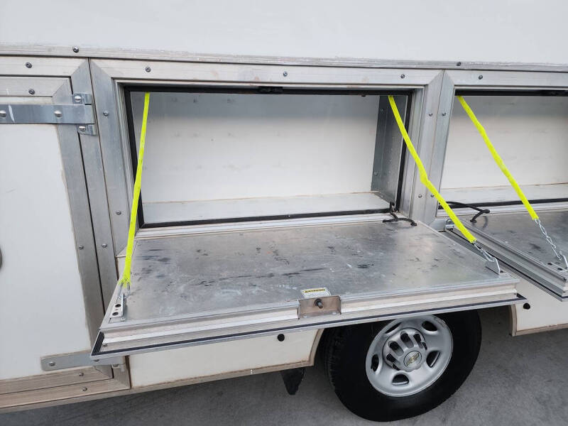 2023 Chevrolet Express 3500