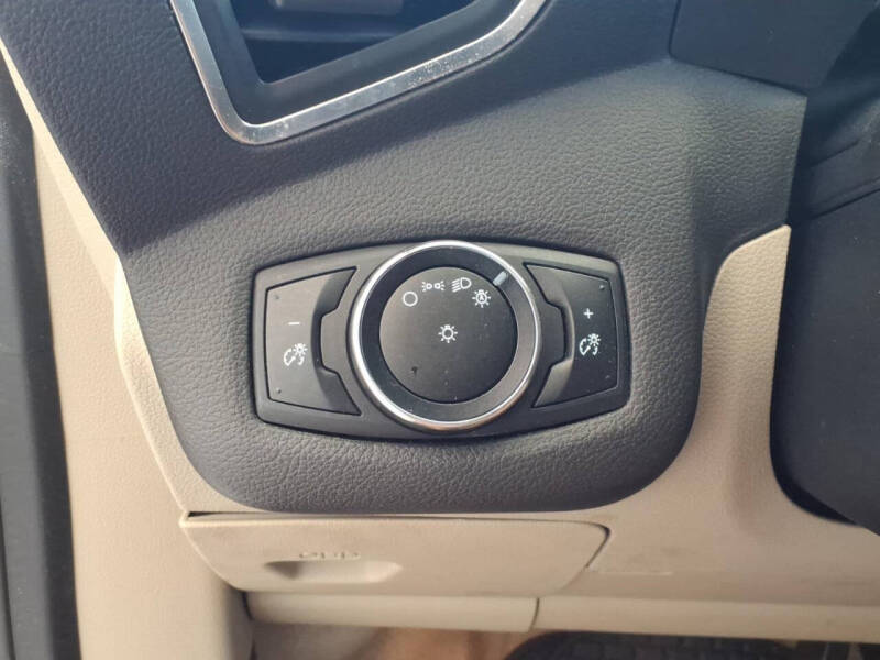 2013 Ford C-MAX Hybrid SE