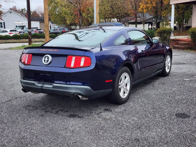 2012 Ford Mustang V6
