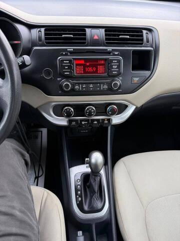 2013 Kia Rio LX