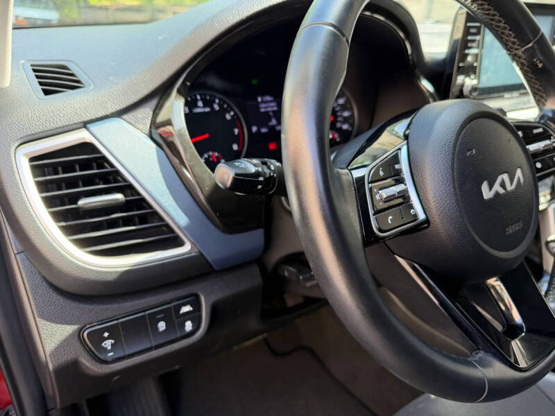 2023 Kia Seltos S