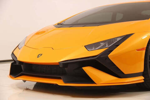 2023 Lamborghini Huracan Tecnica