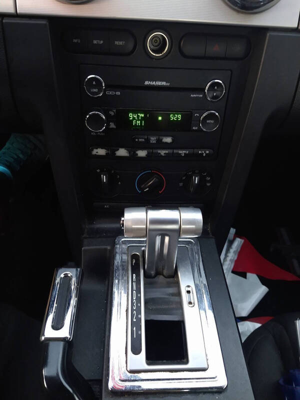 2009 Ford Mustang V6 Premium