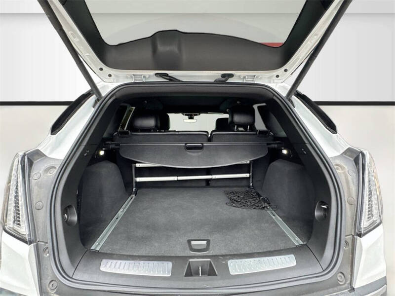 2022 Cadillac XT5 Sport