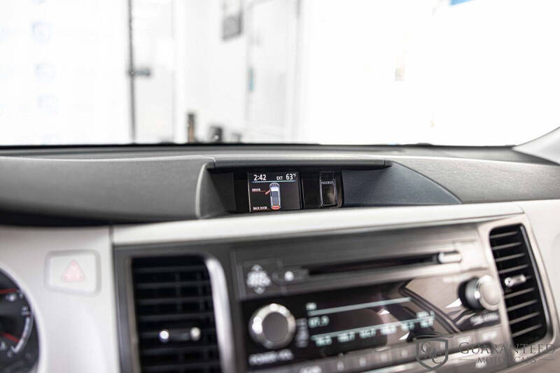 2012 Toyota Sienna