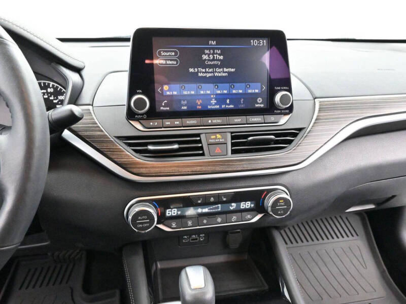 2022 Nissan Altima 2.5 SL