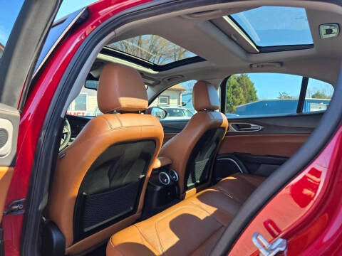 2017 Alfa Romeo Giulia Ti