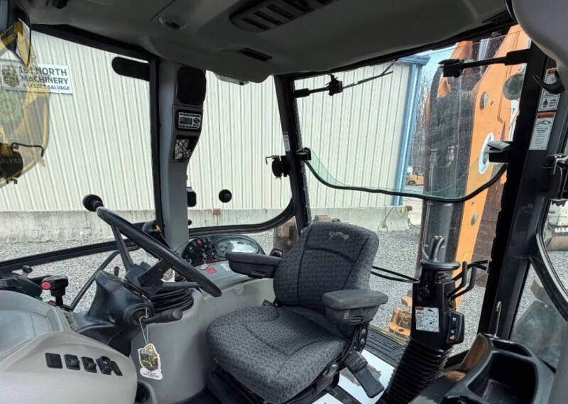 2017 Case IH  580SN