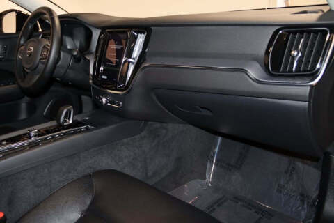 2025 Volvo S60 B5 Core