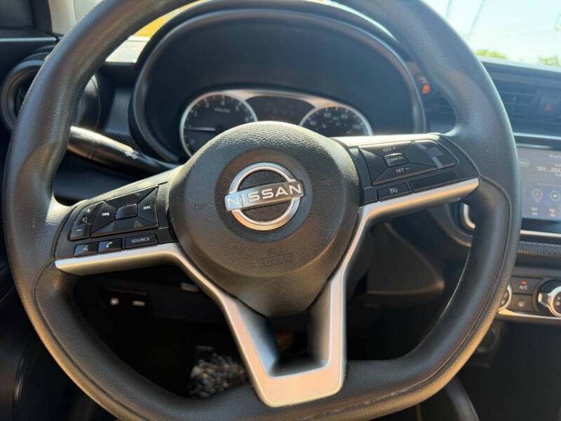 2022 Nissan Kicks S