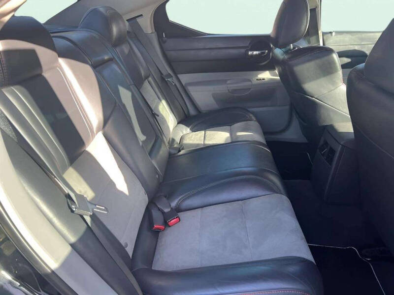 2006 Dodge Charger SRT-8