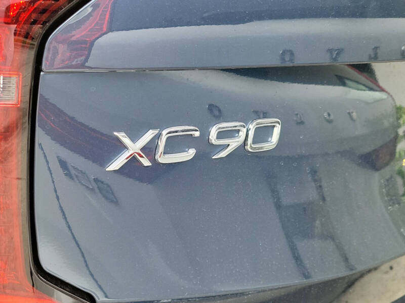 2026 Volvo XC90 B5 Core