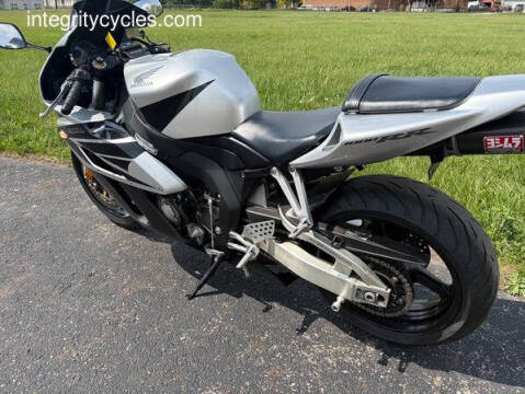 2004 Honda CBR1000RR