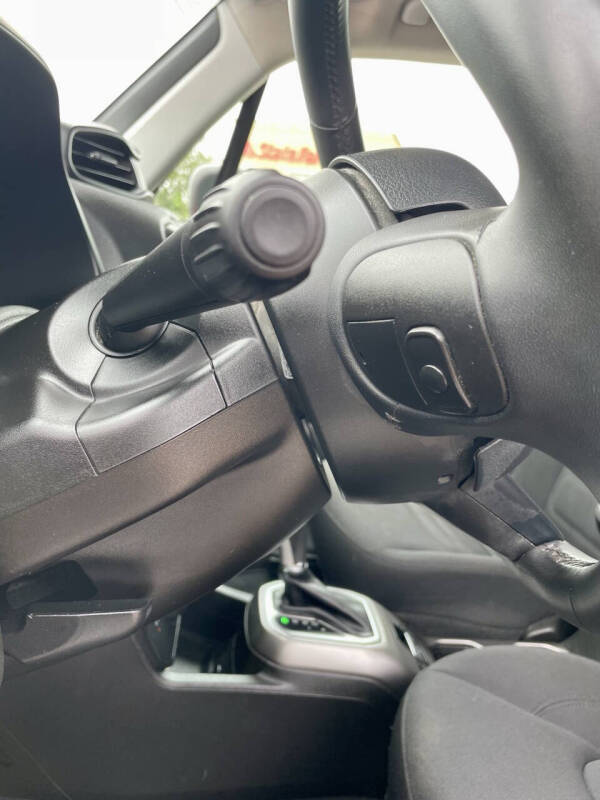 2022 Jeep Renegade (Red) Edition