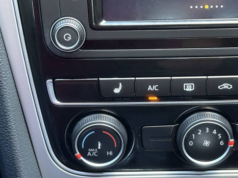 2019 Volkswagen Passat Wolfsburg