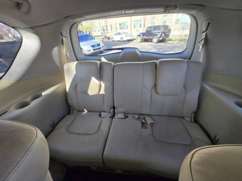 2015 Infiniti QX80