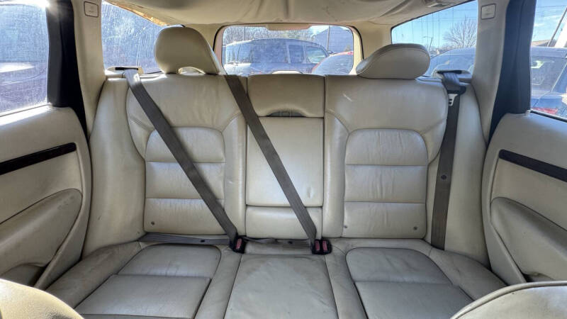 2008 Volvo V70 3.2's photo