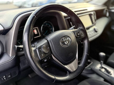 2016 Toyota RAV4 Hybrid XLE