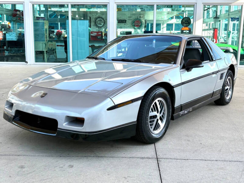 1987 Pontiac Fiero SE