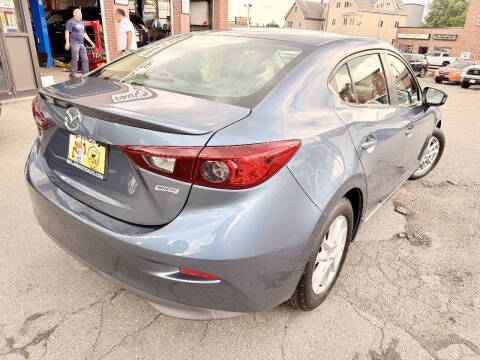 2015 Mazda MAZDA3 i Touring