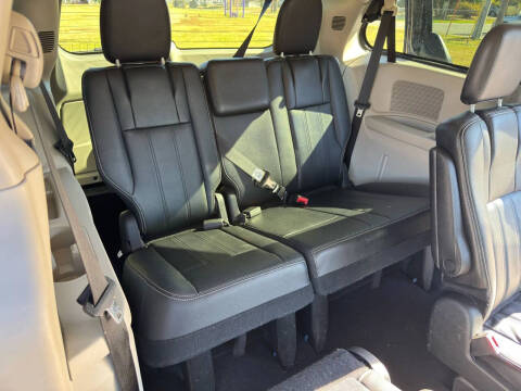 2014 Chrysler Town and Country Touring