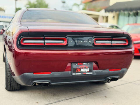 2017 Dodge Challenger SXT