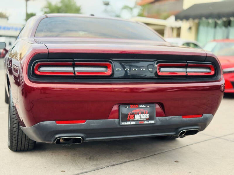 2017 Dodge Challenger SXT