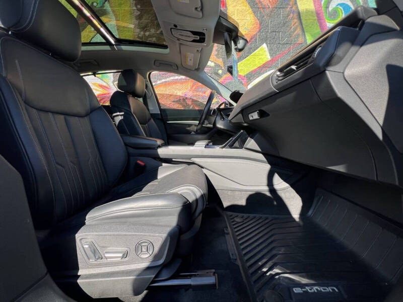 2021 Audi e-tron Sportback quattro Prestige