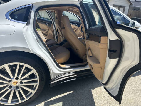 2018 Porsche Panamera