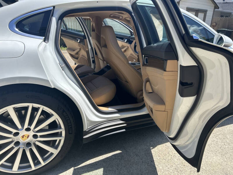 2018 Porsche Panamera