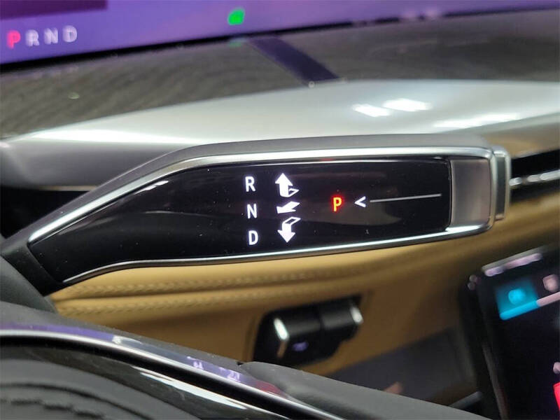 2025 Cadillac Escalade IQ Sport 2