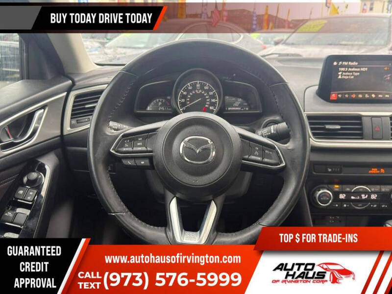 2018 Mazda MAZDA3 Touring