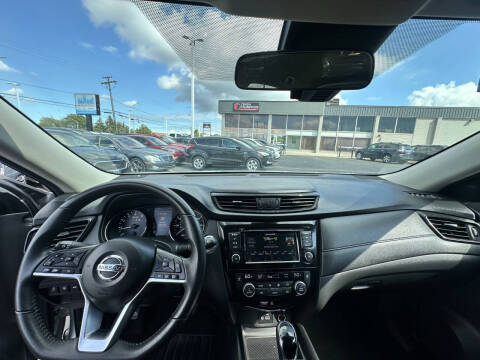 2020 Nissan Rogue SV