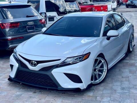 2020 Toyota Camry SE