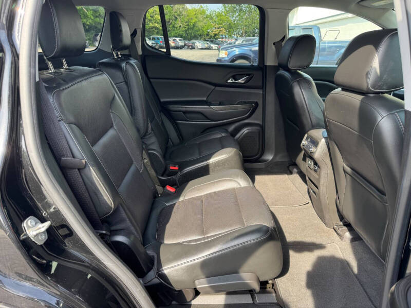 2017 GMC Acadia SLT-1