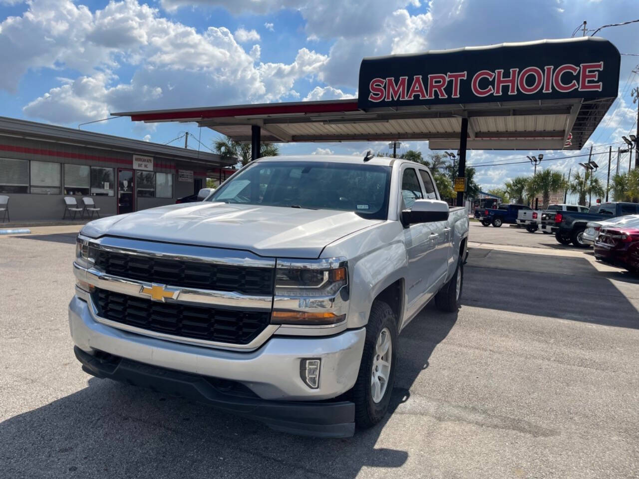 2017 Chevrolet Silverado 1500 for sale at SMART CHOICE AUTO in Pasadena, TX