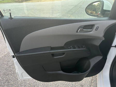 2015 Chevrolet Sonic LT Auto