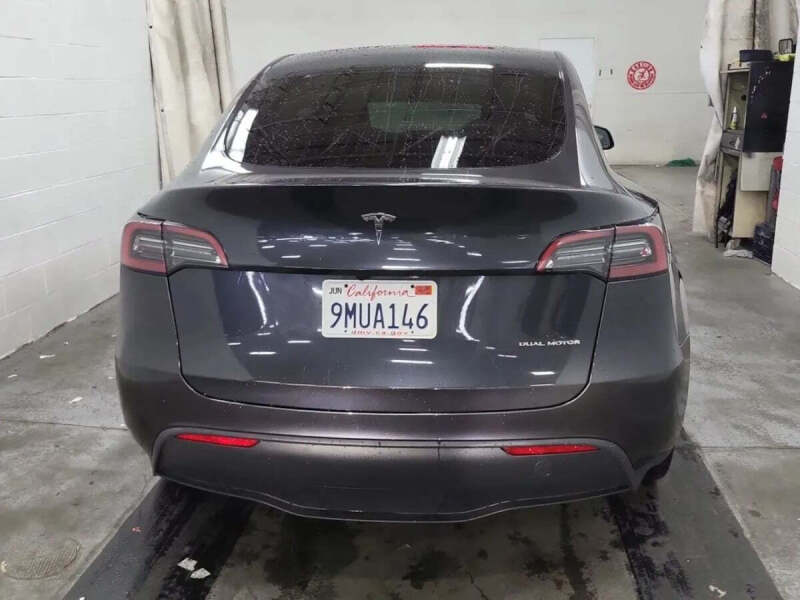 2024 Tesla Model Y Long Range