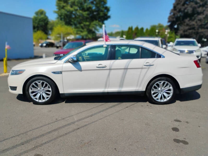2017 Ford Taurus Limited