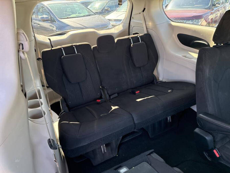 2017 Chrysler Pacifica Touring