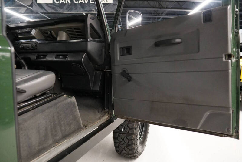 2000 Land Rover Defender