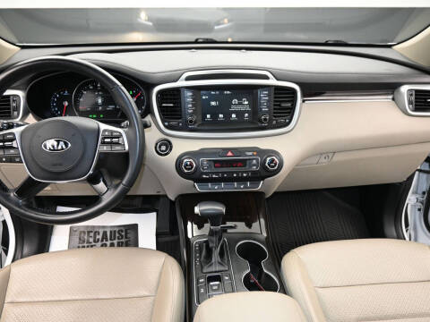 2020 Kia Sorento EX V6