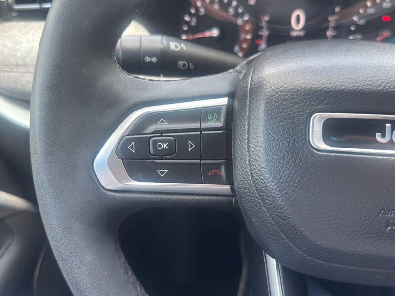 2023 Jeep Compass Latitude Lux