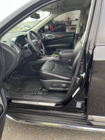 2020 Nissan Pathfinder Platinum