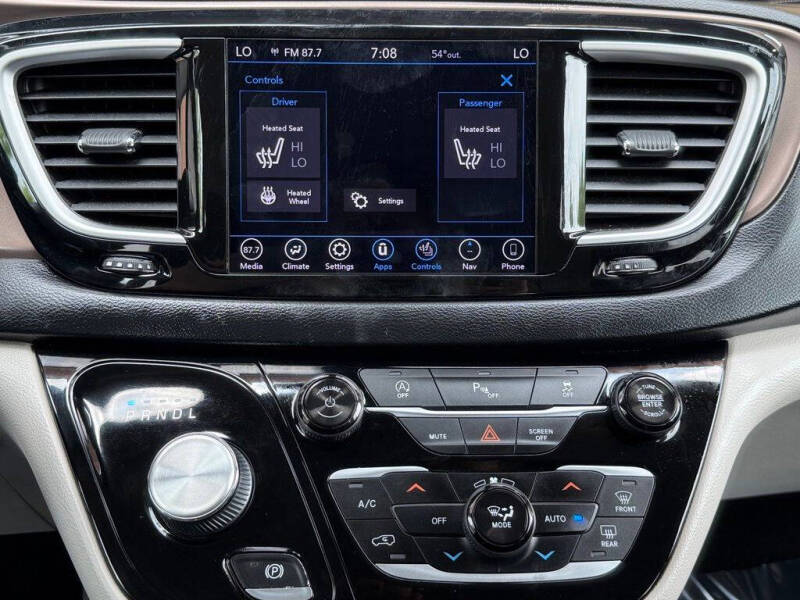 2019 Chrysler Pacifica Touring L