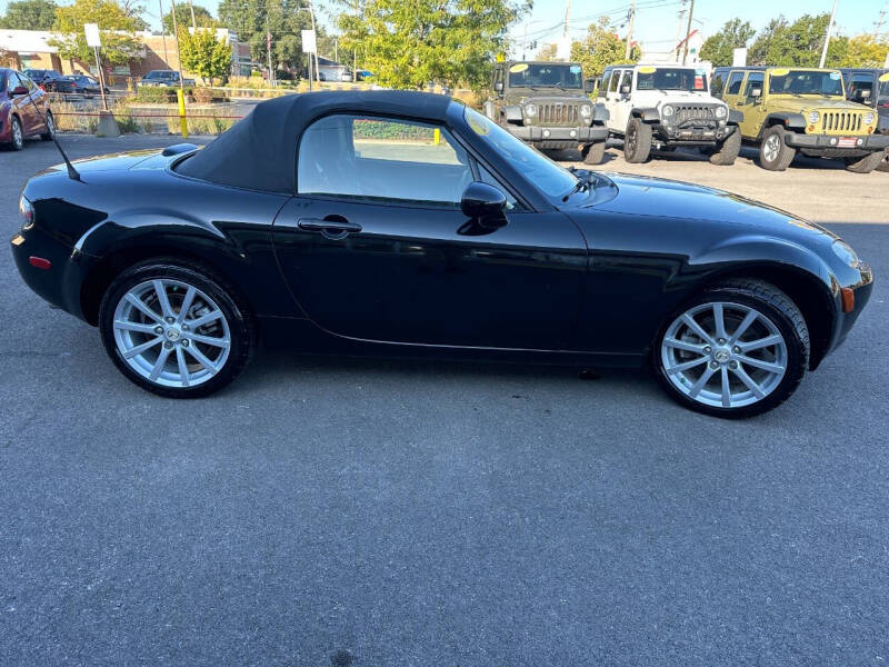 2006 Mazda MX-5 Miata Sport