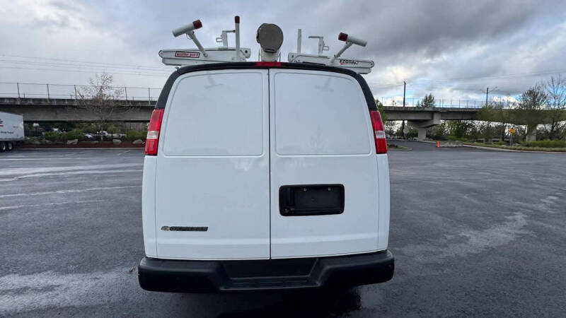 2021 Chevrolet Express 2500