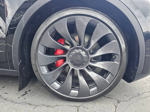 2023 Tesla Model Y Performance