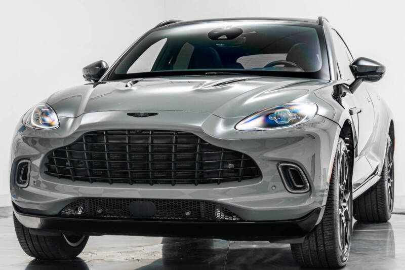 2022 Aston Martin DBX